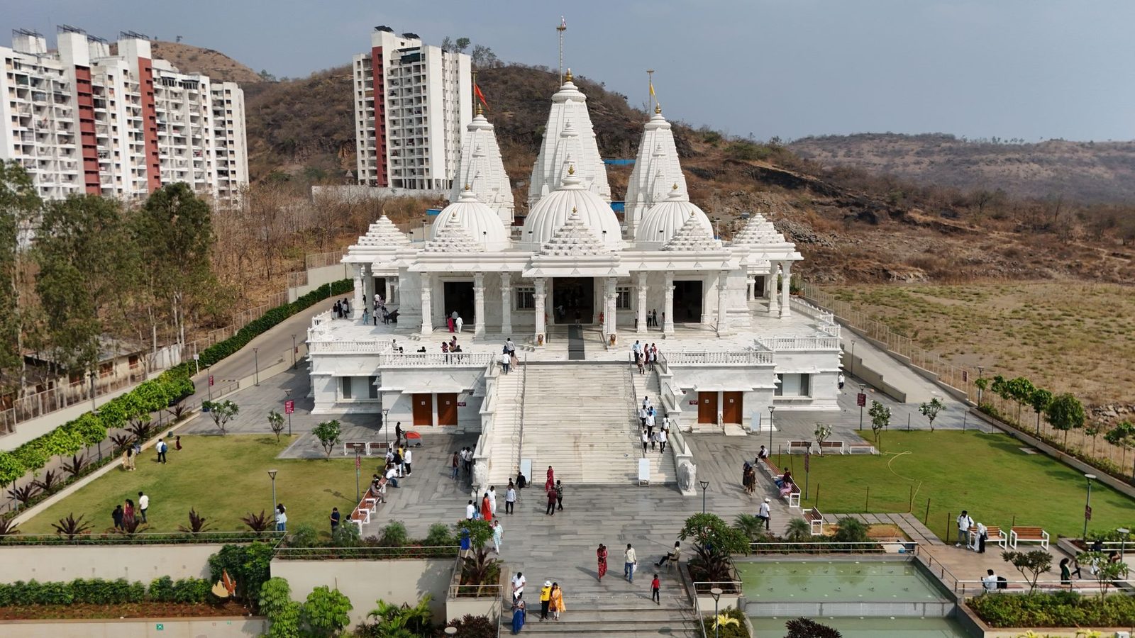 कोराडीच्या महालक्ष्मी जगदंबा संस्थानला 30 वर्षांसाठी 1 रुपयात सरकारी जमीन, मंत्रिमंडळाची मंजुरी