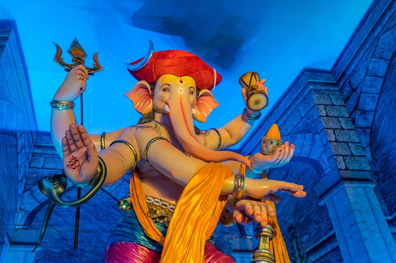 Ganesh Chaturthi 2026: 21 दिवसांत तीन वेळा बदलतं गणरायाचं रूप, विसर्जनाच्या दिवशी होतं पिंडदान