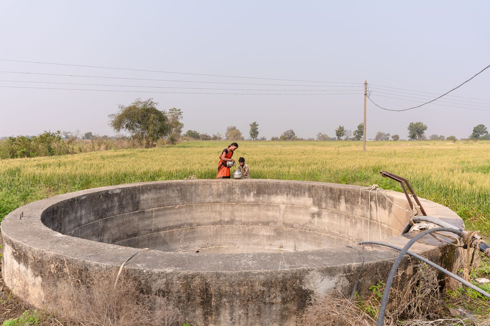 विहिरींची कामे पूर्ण करूनही अनुदानाची प्रतीक्षा; ग्रामपंचायतीला निधी मिळाला, पण शेतकऱ्यांच्या खात्यात रक्कम