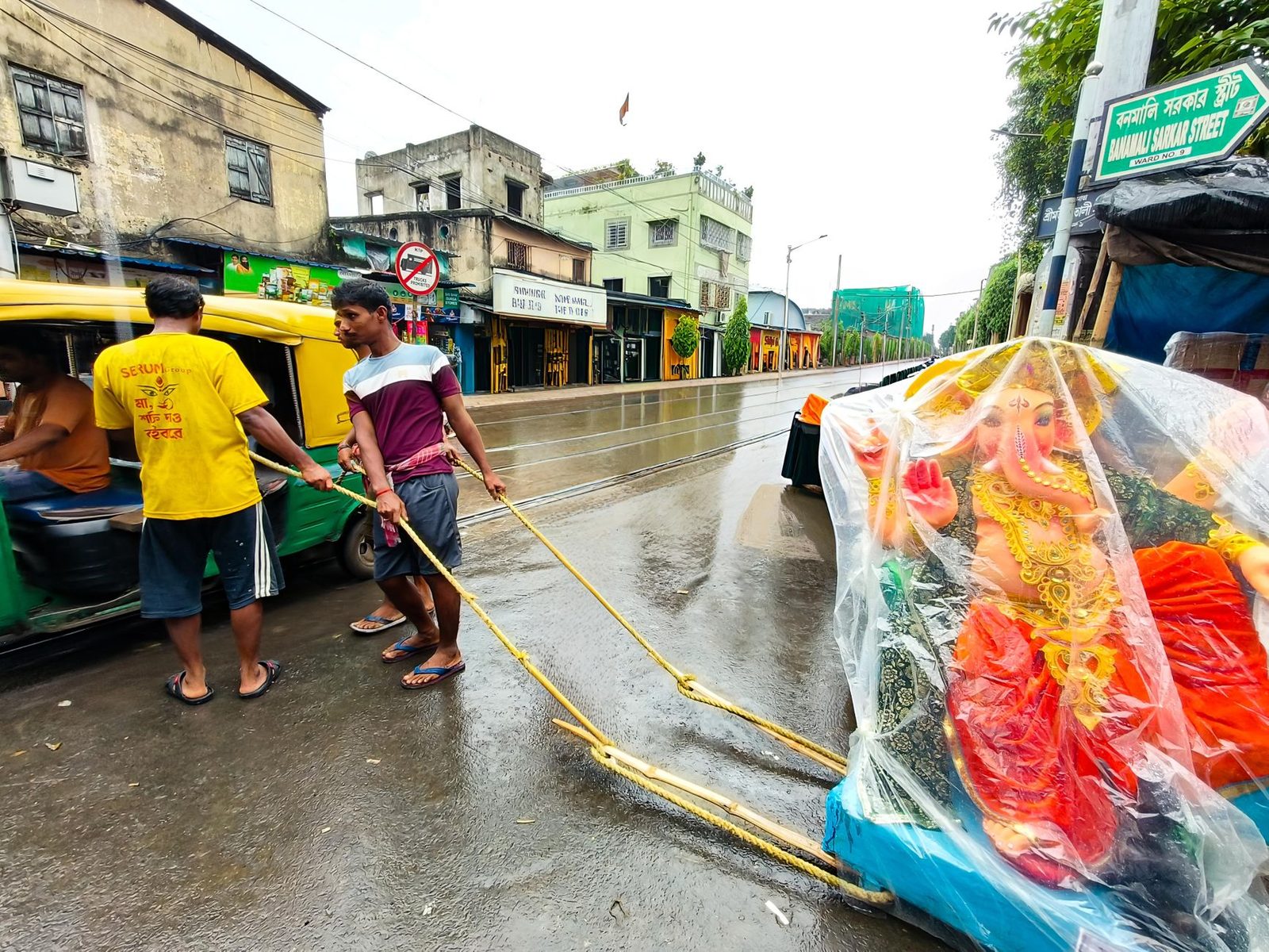 Ganeshotsav nears but potholes still plague Nagpur roads, NMC claims fall short