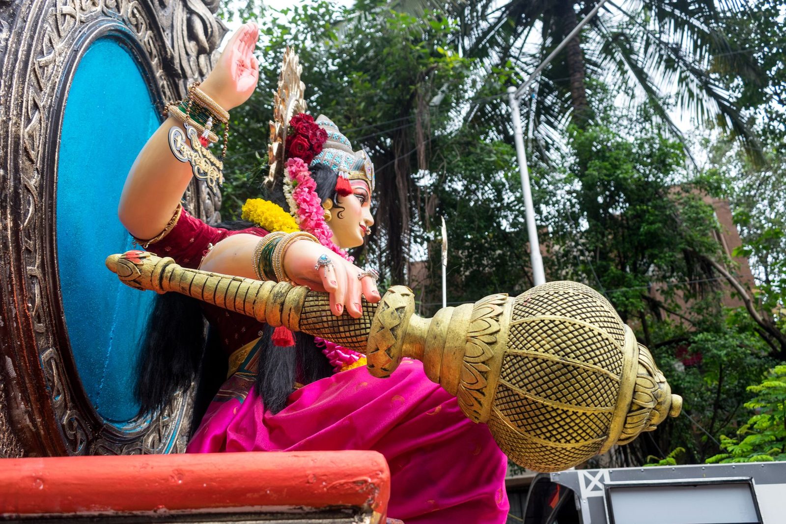 हरितालिका तृतीयेच्या हार्दिक शुभेच्छा! सौभाग्य आणि सुख-समृद्धीसाठी प्रियजनांना पाठवा हे सुंदर संदेश