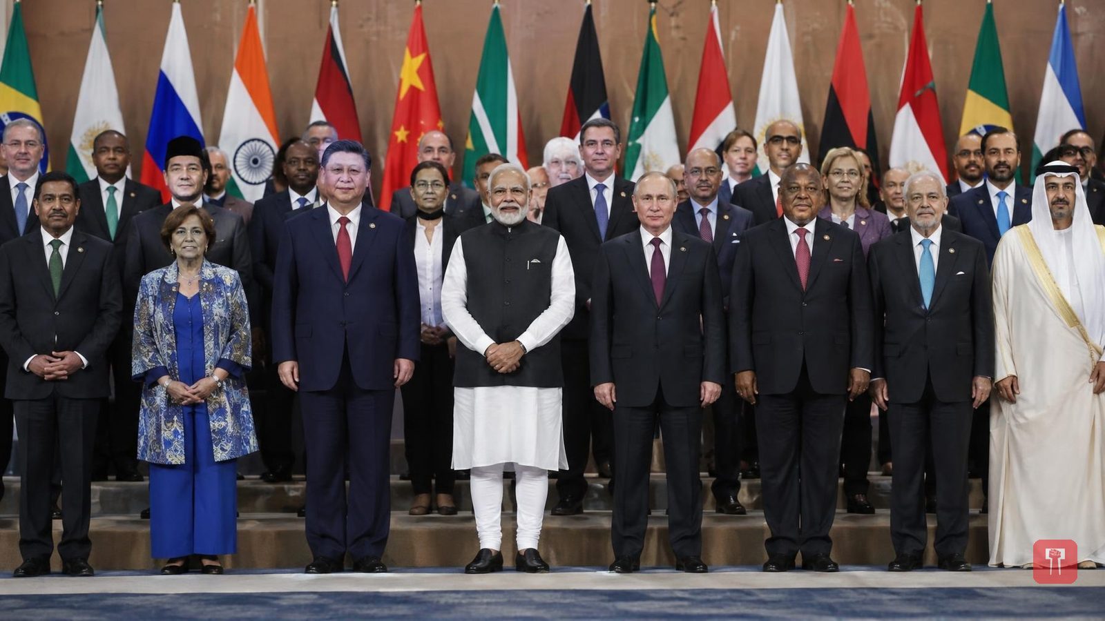 भारत मंडपमवर ब्रिक्स नेत्यांचे कौटुंबिक फोटोसेशन, मोदींनी केले पाहुण्यांचे स्वागत