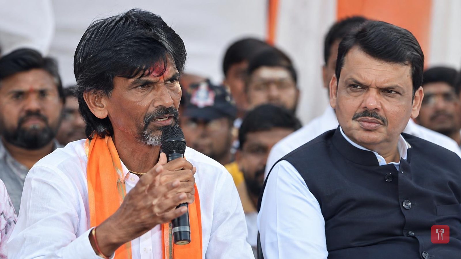 Jarange Patil accuses Fadnavis of using ED notices against his aides