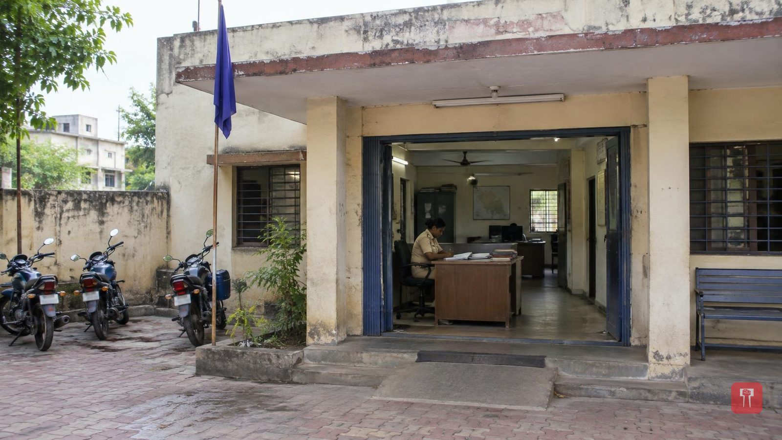 इंस्टा रील्स व्हायरल करण्याचे आमिष दाखवून बलात्कार, महिलेच्या तक्रारीवरून अटक