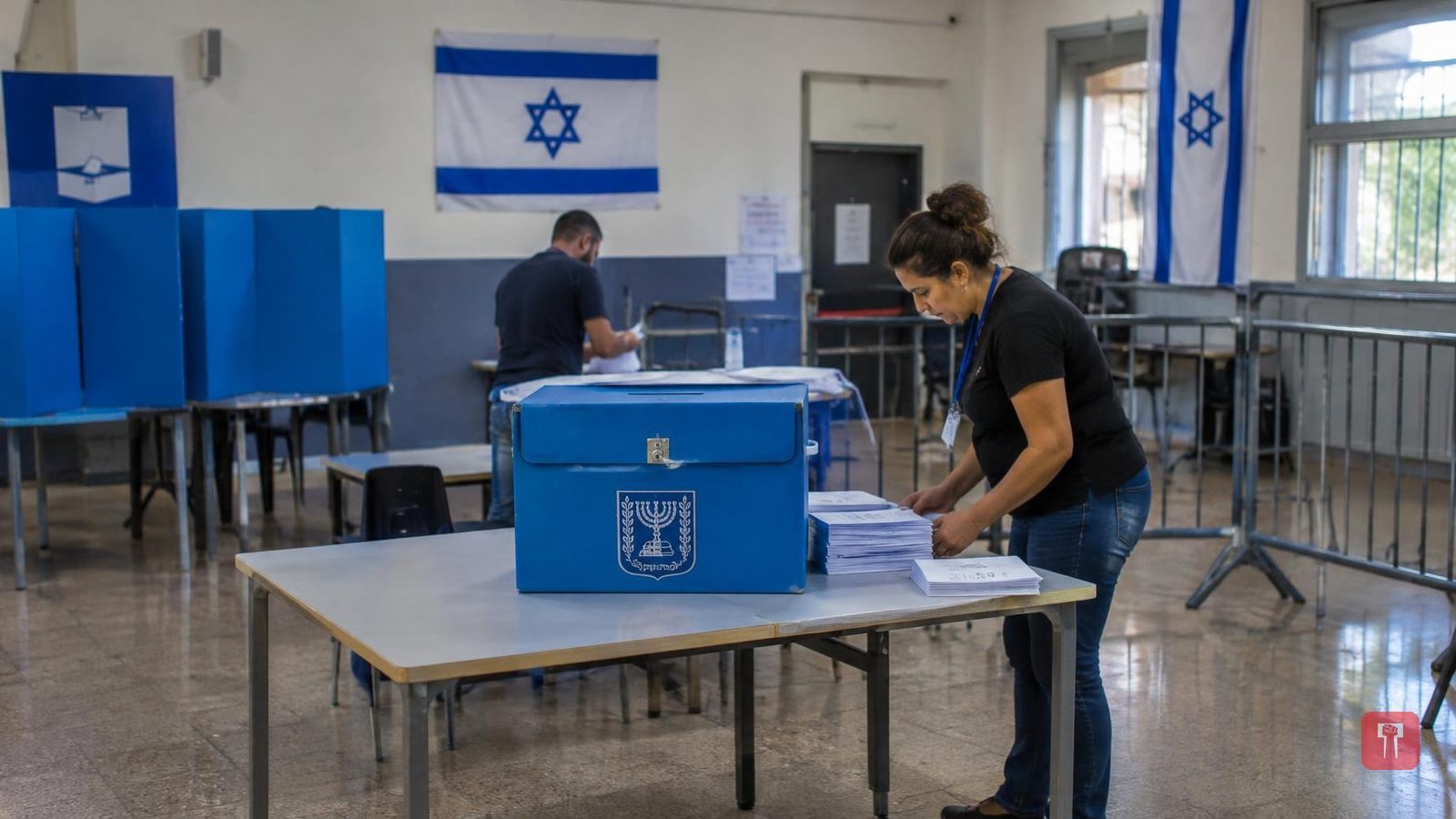 Shadow of war looms over Israel's October 27 election, Netanyahu fights to hold power