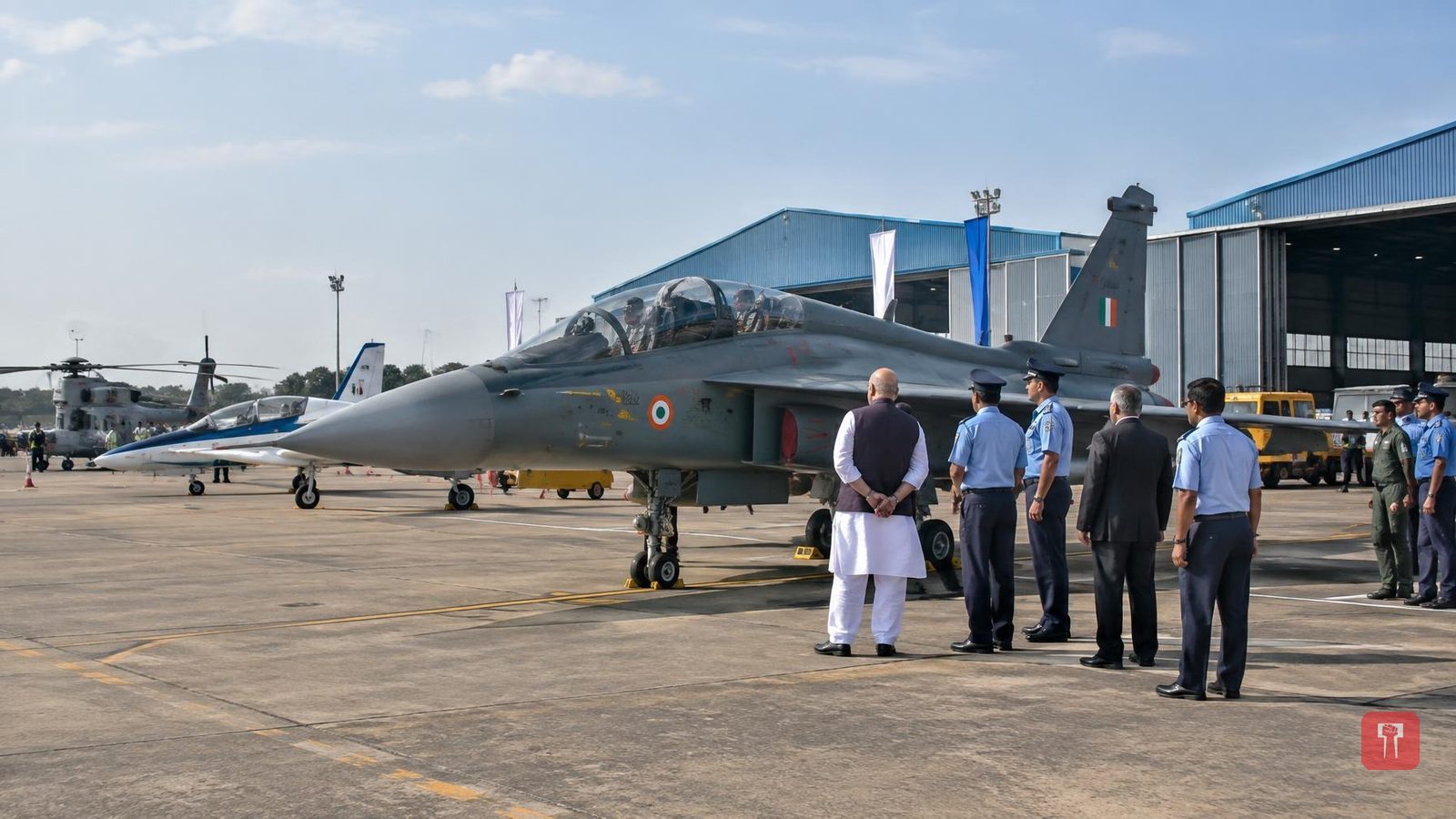 HAL से वायुसेना को तेजस और HTT-40 विमान मिले, पवन हंस को ध्रुव NG हेलिकॉप्टर