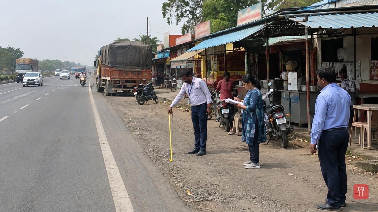 नागपुरातील राष्ट्रीय महामार्गावरील ढाबे आणि अनधिकृत बांधकामांवर ६० दिवसांत बुलडोजर, सर्वोच्च न्यायालयाच्या