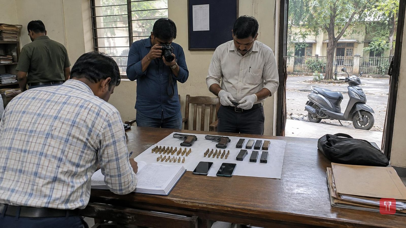 Arms smuggler held steps from Maharashtra CM's private residence in Nagpur