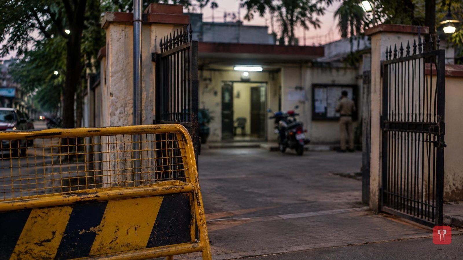 नागपुरात मनपा कर निरीक्षकाला धमकावून हप्तावसुली, आरोपी फरार