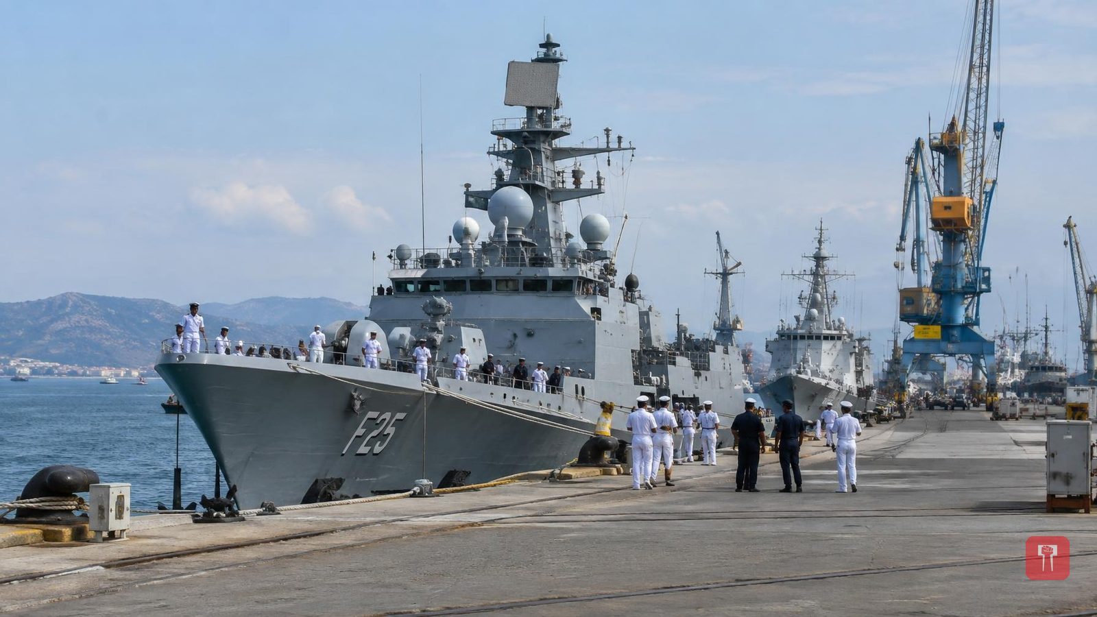 INS Trishul: फ्रान्समध्ये दाखल झाली आयएनएस त्रिशूल, 'वरुण' युद्धसरावात दिसणार भारतीय नौदलाची ताकद