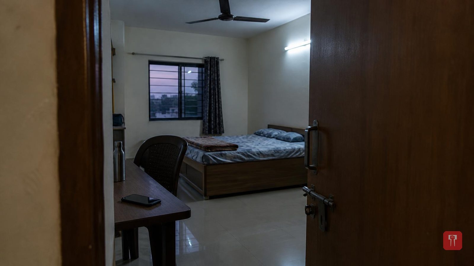 Nagpur: 25-year-old lawyer found dead by hanging in Futala, note asks parents' forgiveness