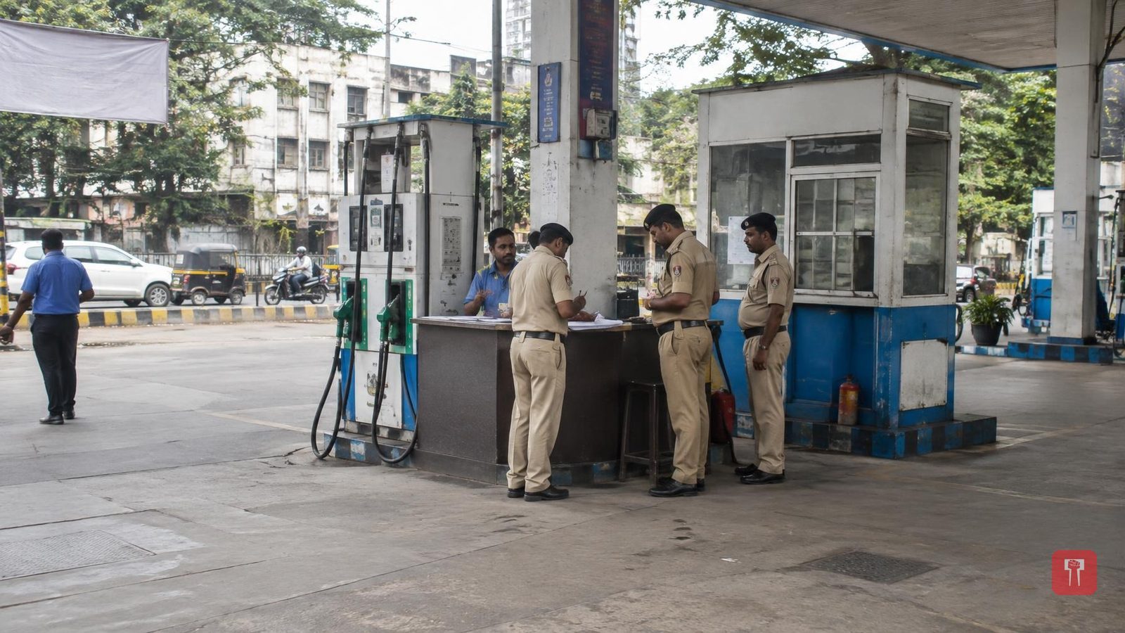 Notorious criminal Sonu Bhanja robs petrol pump employees at knifepoint in Nagpur