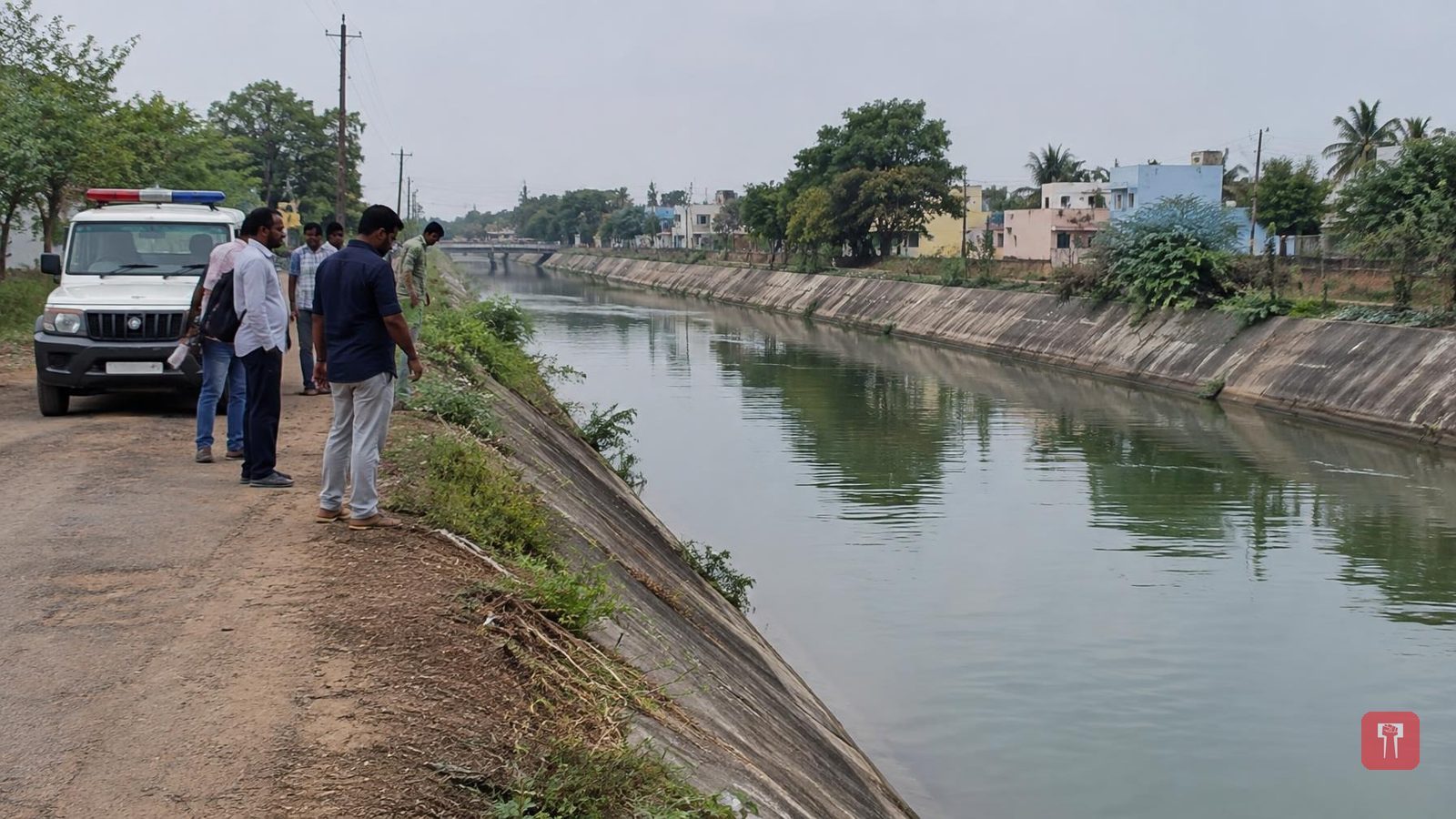 विजयवाडात महिलेचा गळा चिरून ९ तुकडे कालव्यात फेकल्याचा आरोप; टॅटूमुळे पटली ओळख, दोघांना अटक