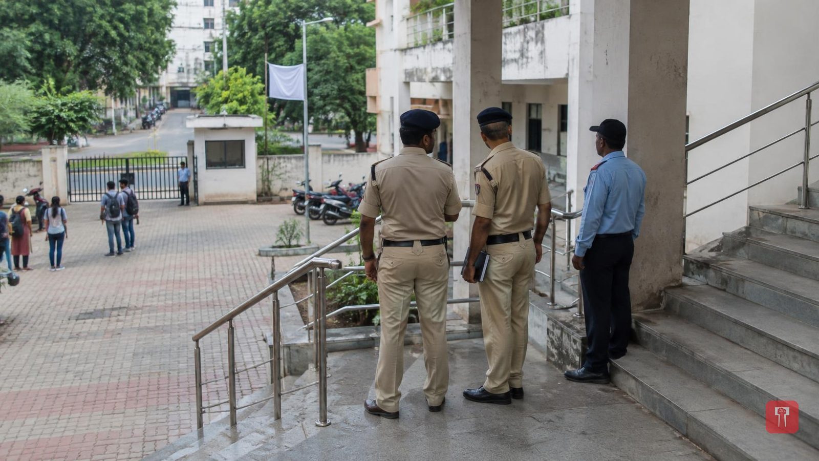 Amravati student stabbed on college staircase after refusing to write practical for classmate