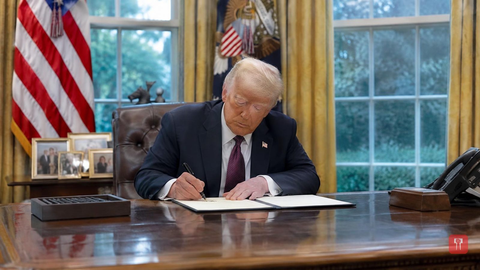 Trump orders US government to say 'super intelligence' instead of AI in official use