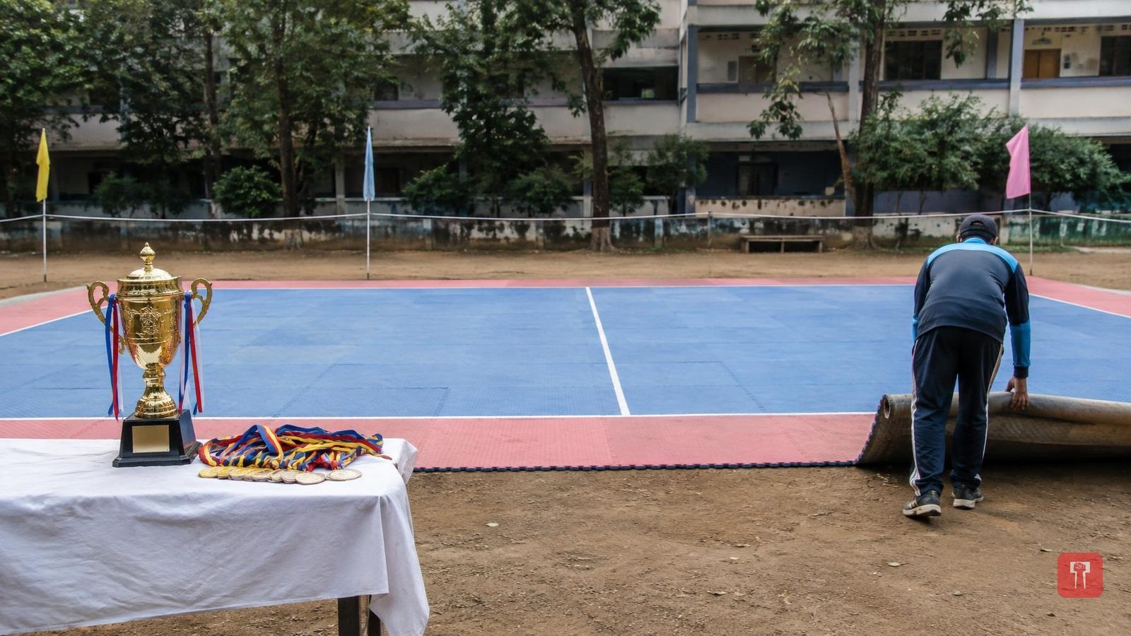 जिल्हास्तरीय कबड्डीत संदेश महाविद्यालयाचे दुहेरी यश; मुलांच्या संघाला नवव्यांदा विजेतेपद