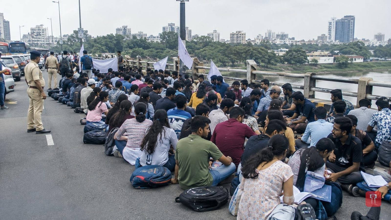 Pune MPSC aspirants continue sit-in demanding commission chairman's resignation; BJP MLAs question Rohit Pawar