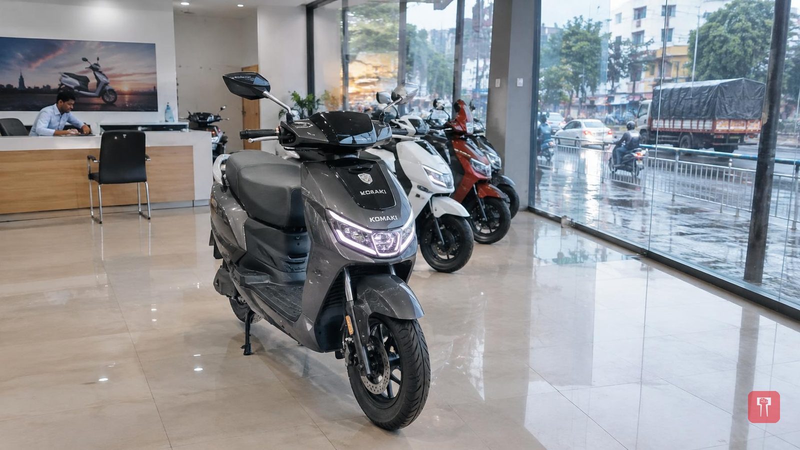 फुल चार्जमध्ये 150km पेक्षा जास्त रेंज; Rs 66,499 मध्ये 6 कलर ऑप्शनसह Komaki One Ace इलेक्ट्रिक स्कूटर