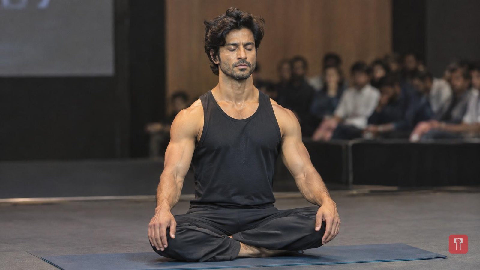 Vidyut Jammwal holds breath for 15 minutes at Street Fighter event in Mumbai