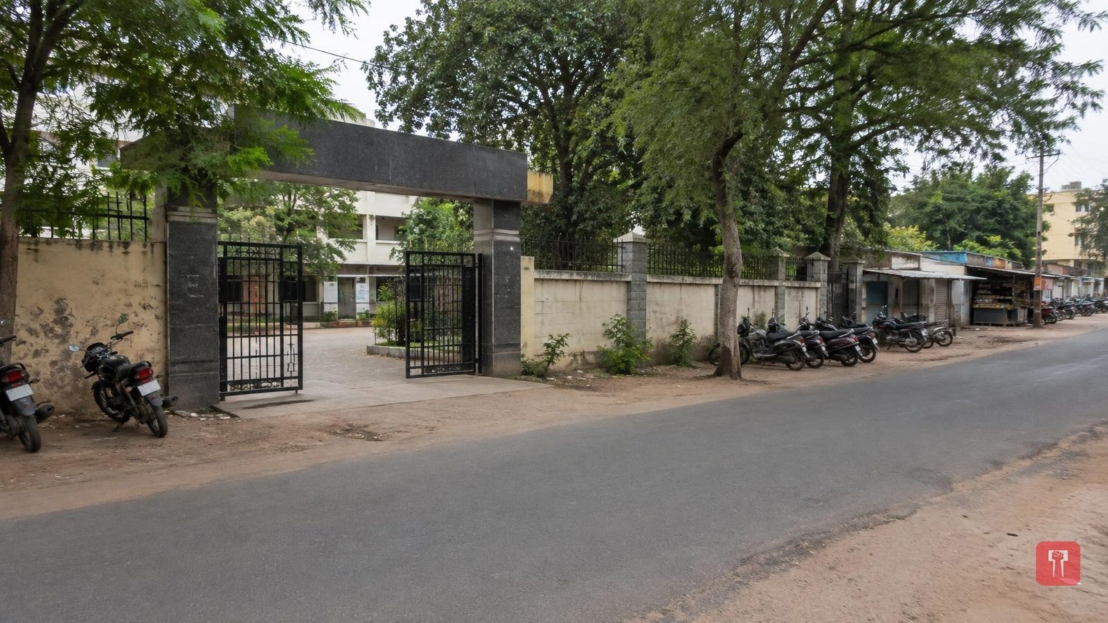 Four booked for attacking man with koyta outside Latur college