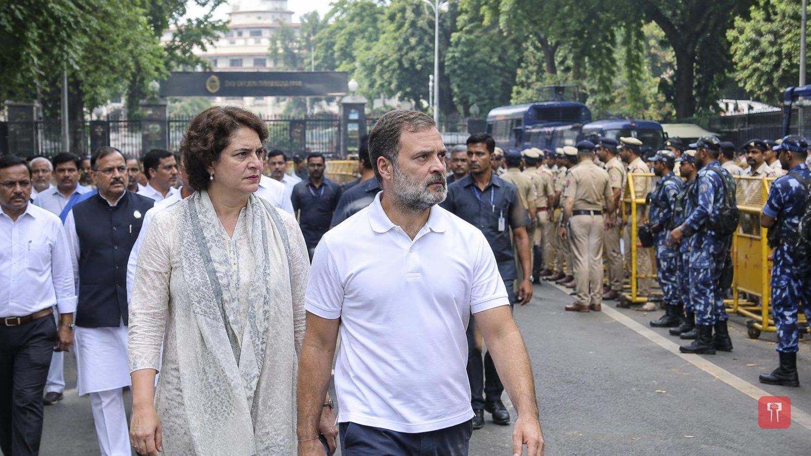 Rahul, Priyanka Gandhi detained as 300 Opposition MPs march on Election Commission in Delhi